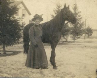 Edna Alma Bruns with her Horse