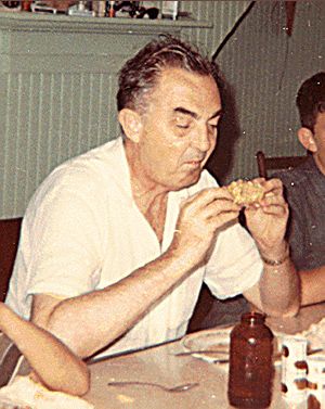 Blow up of Al Mills chowing down on Core Banks