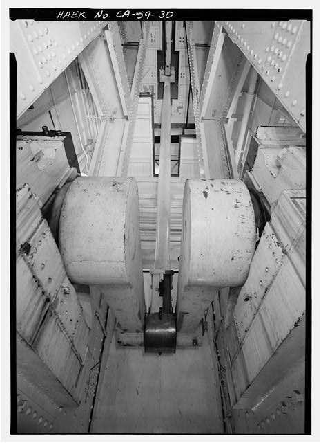 30. View looking up at crank and crank shaft. - Ferry...