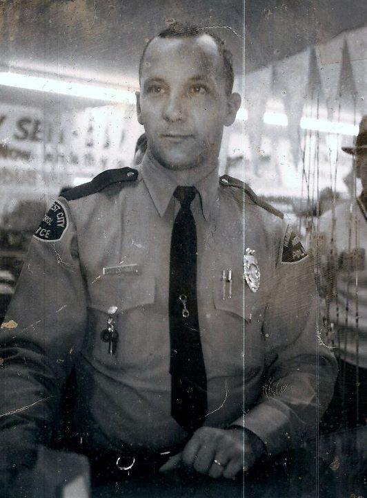 Chester L Uptergrove Jr., OK
