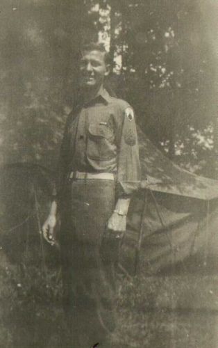 WILLIAM BILL LAUTERBUR  IN ARMY