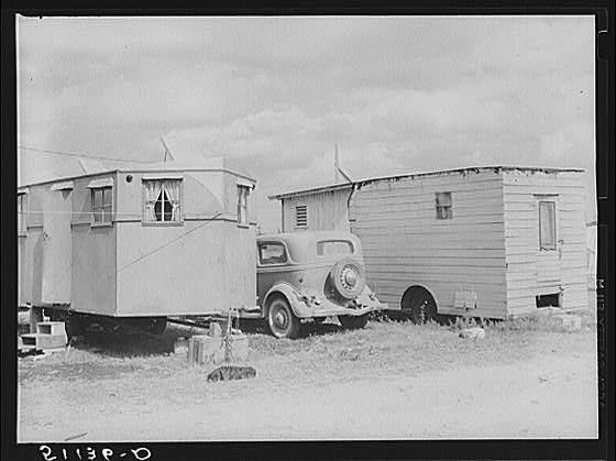 Migrant packinghouse laborers camp. Belle Glade, Florida