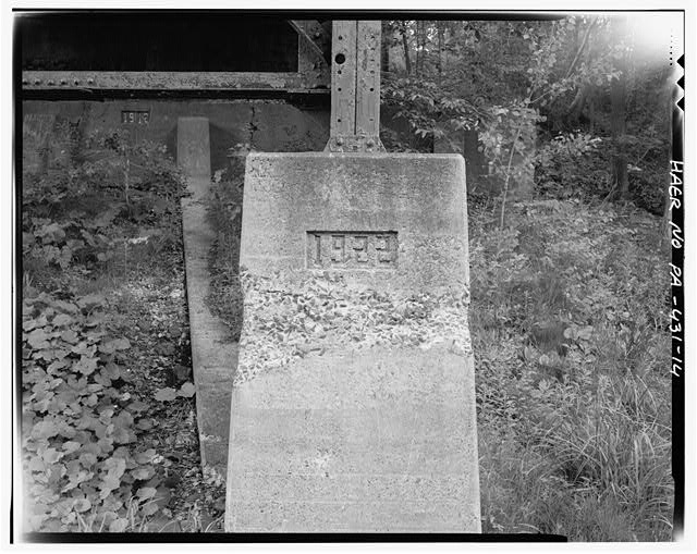 1922 Datastone, northeast end of bridge, facing north. -...