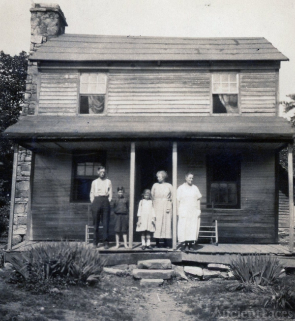 Hiram Dickson Family Home, MO