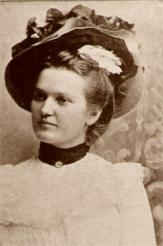 Maude Ella Yates Graves