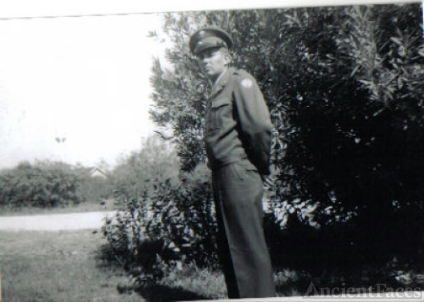 Lawrence Edward Vivian