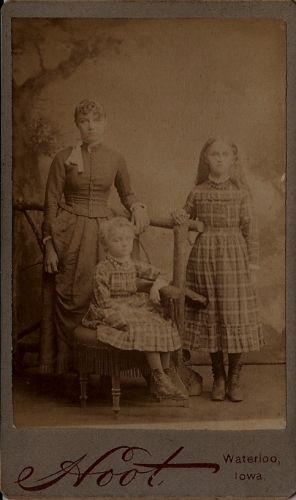 Unknown family, Iowa