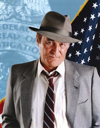 Robert Loggia as a detective.