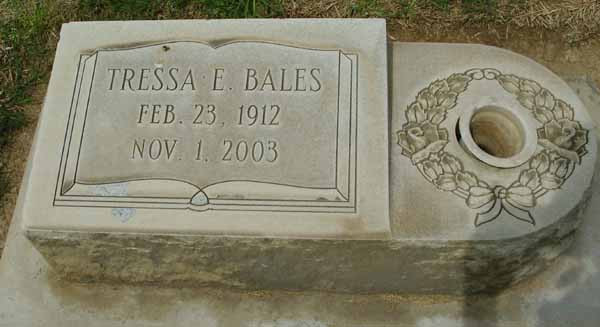 Tressa E. Bales Graveiste