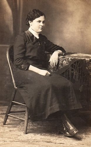 Fanny Meta (Janssen) Roos, 1916