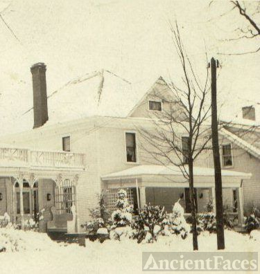 William H. Reid home, Belpre, OH