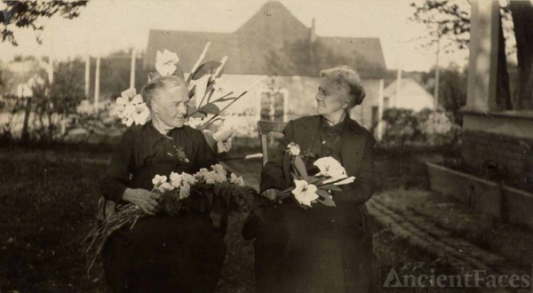 Mrs. Armstrong & Mrs. Fields