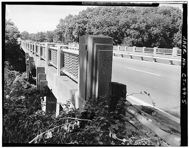 5. VIEW OF GUARD RAILS AND ROAD DECK. - Merritt Parkway,...