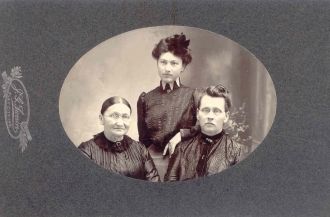 Elizabeth Schwartz Yegerlehner, Sophia Yegerlehner Thatcher, and Sevilla Schwartz Engel