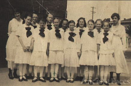7th Grade Class Laffayette School