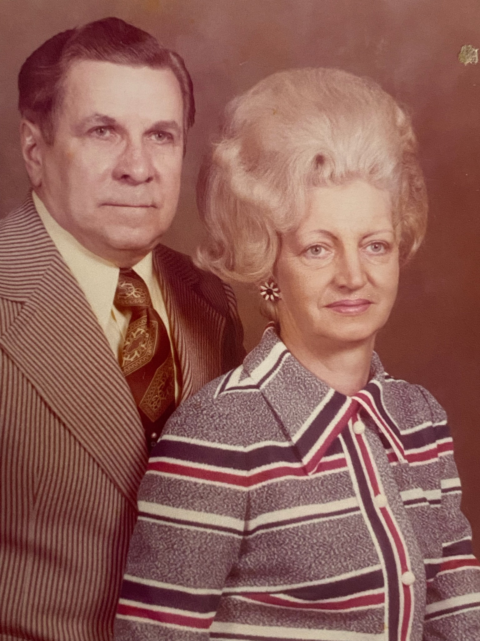 Beatrice M Holewski