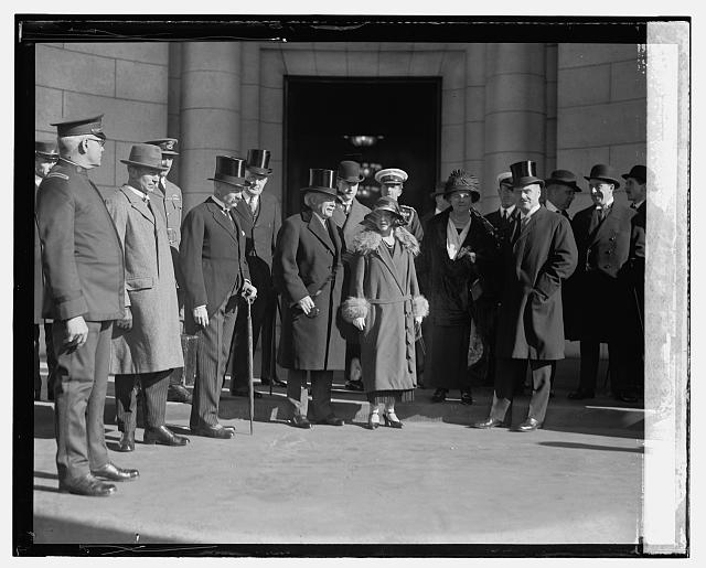 Lloyd George at station, 10/25/23