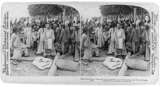 Driven from home - Chinese refugees assembling at the...