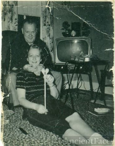 Earl E. & Clara Hicks