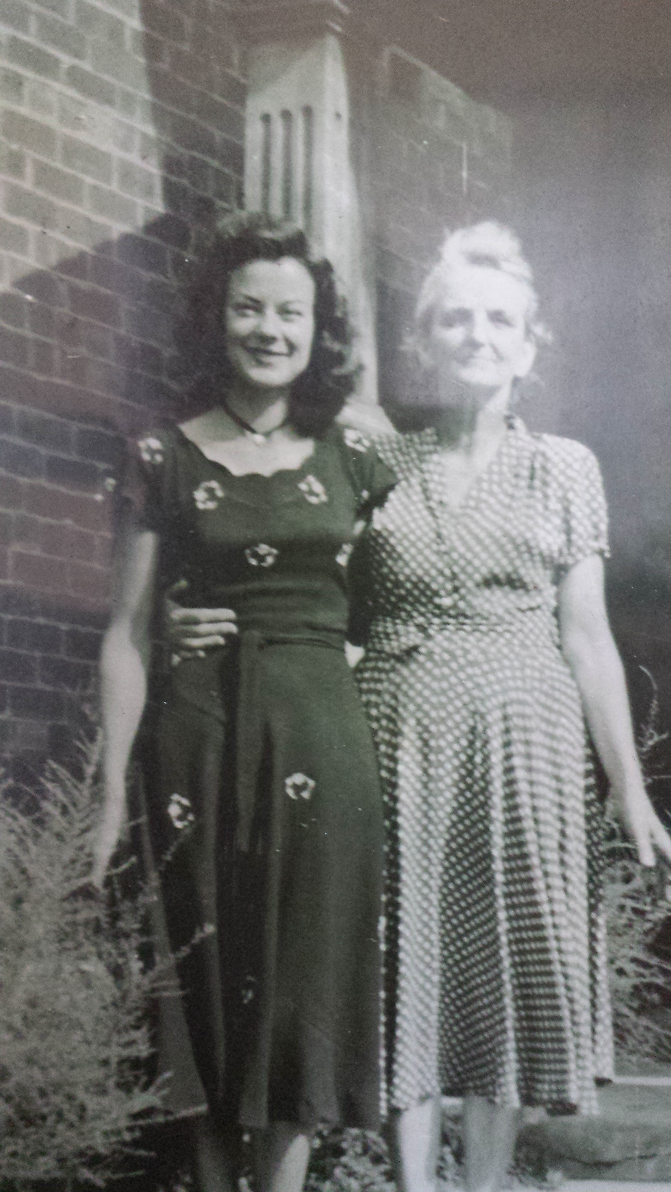  Elizabeth Marie Holland and daughter June Marie