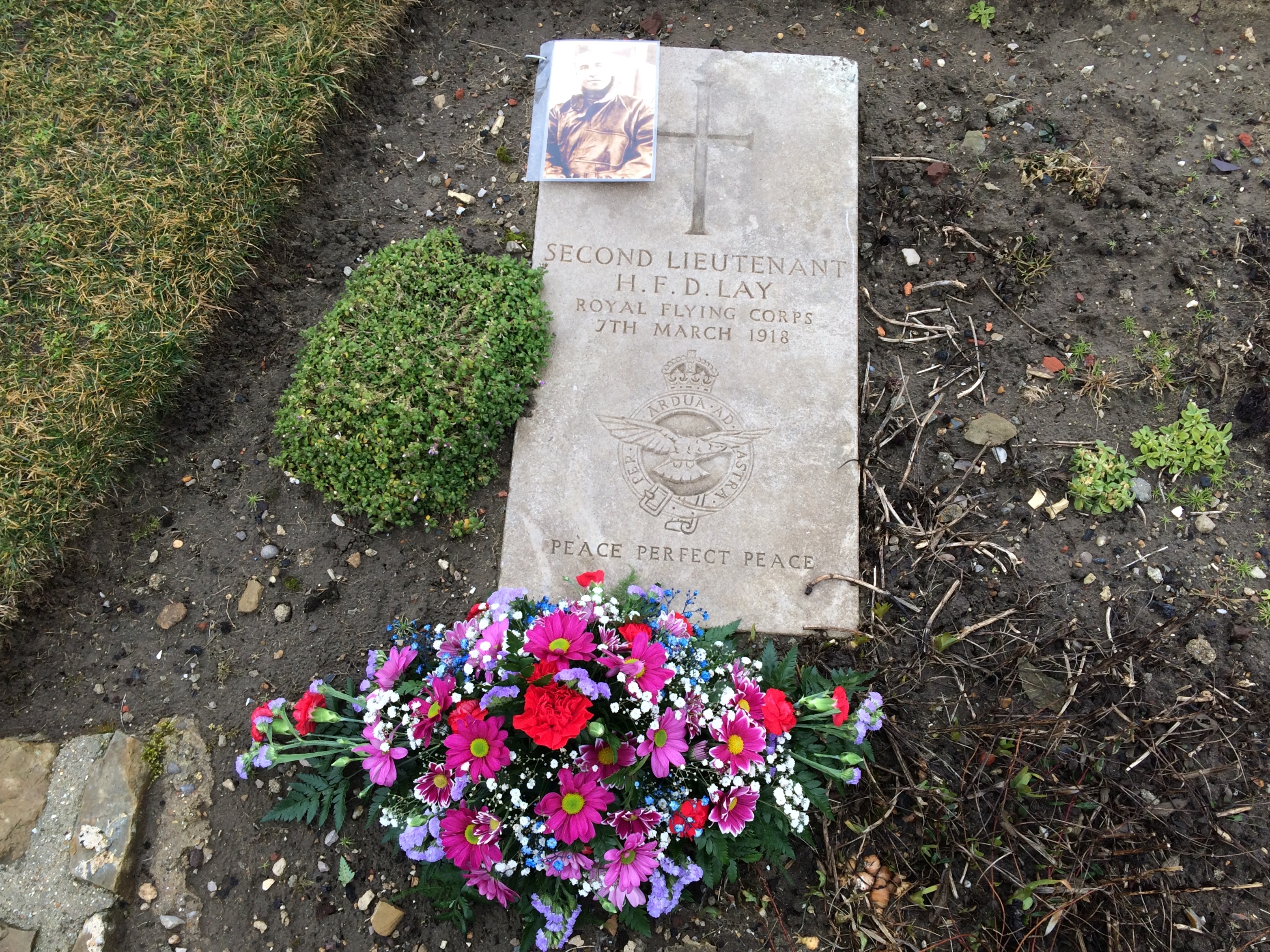 Harold Frank Douglas Lay Gravesite