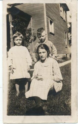 Marie, George, and Alice Haubach