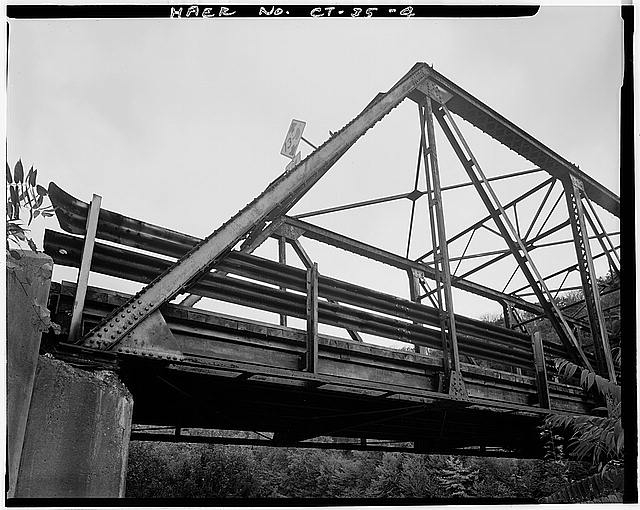 4. VIEW SHOWING INCLINED END POST - Frost Bridge Road...