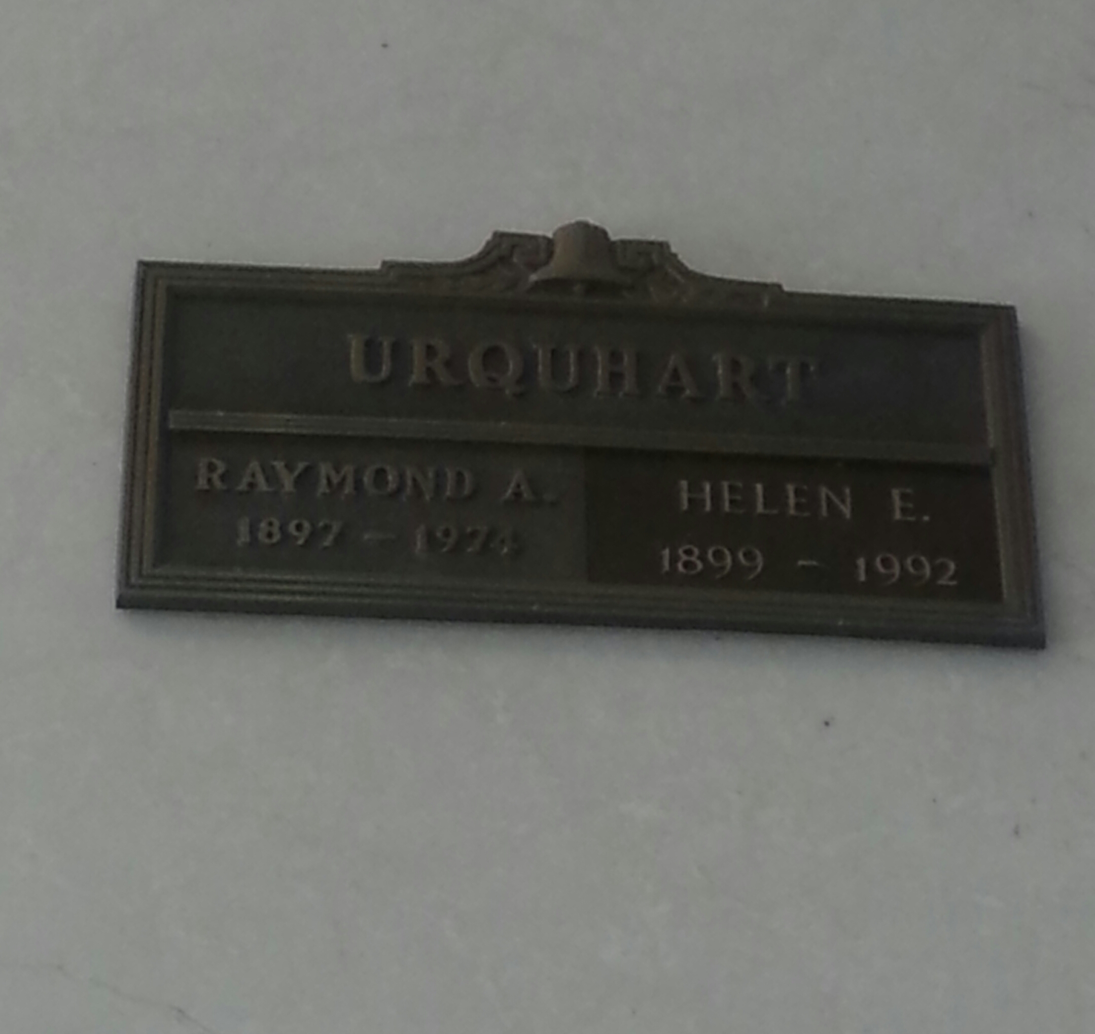 Raymond & Helen Urquhart gravesite