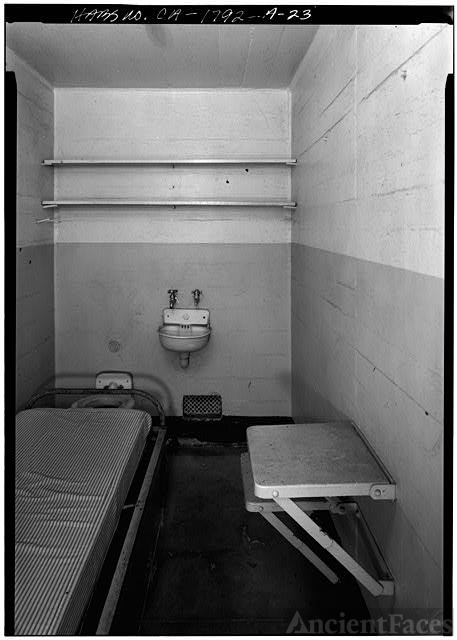 23. TYPICAL CELL IN CELL BLOCK 'C' - Alcatraz, Cell...