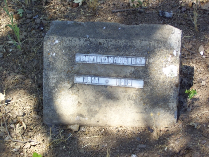 Elwyn Kappler Headstone