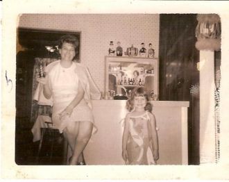 Doris (Fullwood) & Lenore Draper, Florida 1960's