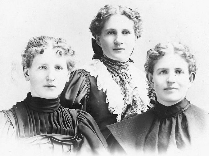 Julia, Elizabeth, and Sophia Malchow 1896