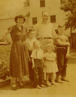 Wilburn and Violet lay and Their Children 