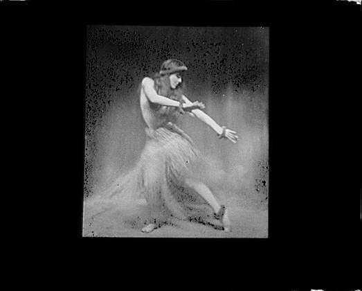 Bessie Ricardo dancing