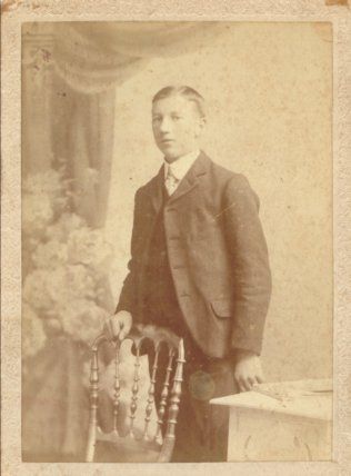 Unknown Cason family photograph