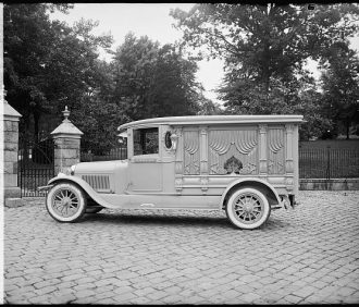 Ford Motor Co. Hanlon Lincoln hearse