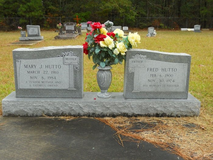 Fred & Mary Hutto gravesite