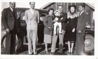 4 men 2 women and child