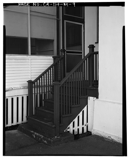 9. DETAIL OF CORNER STAIRWAY, NORTH SIDE. - Chollas...