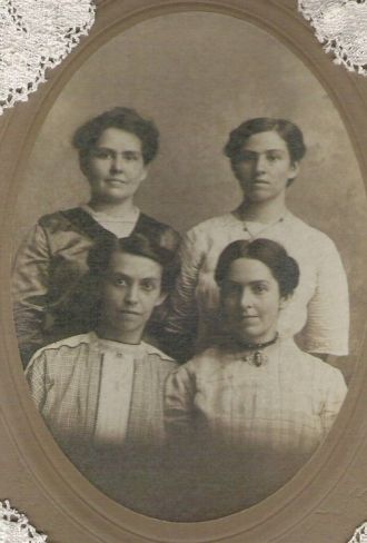 Ashworth Sisters - Connersville Indiana Ashworth Sisters - Connersville Indiana