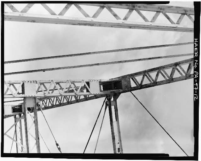 12. DETAIL VIEW OF UPPER JOINTS AND BRACING - Smithton...