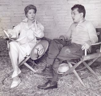 Mario Moreno and Greer Garson.