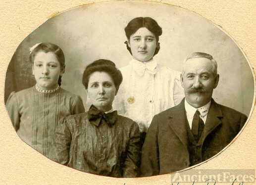 Rea Family