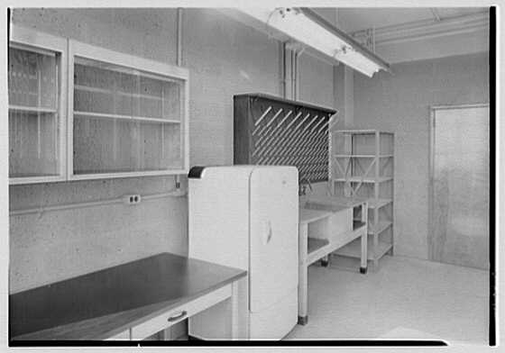 Bellevue Hospital. Model laboratory III