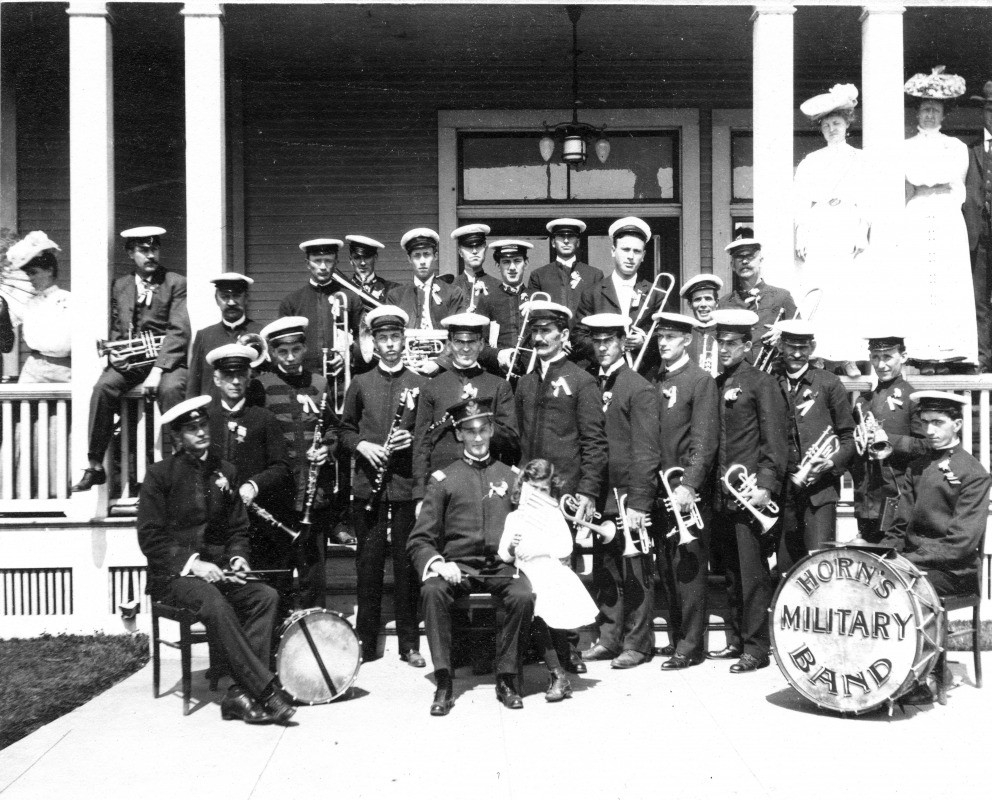 Horn Family's Military Band