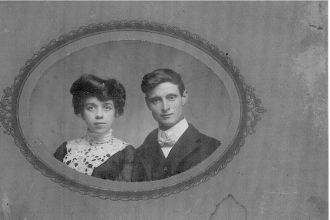 Ira and Harriet (Krontz) Downing, Wisconsin 1902