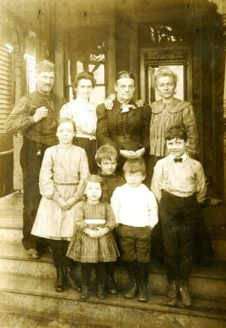 Unknown Indianapolis Family