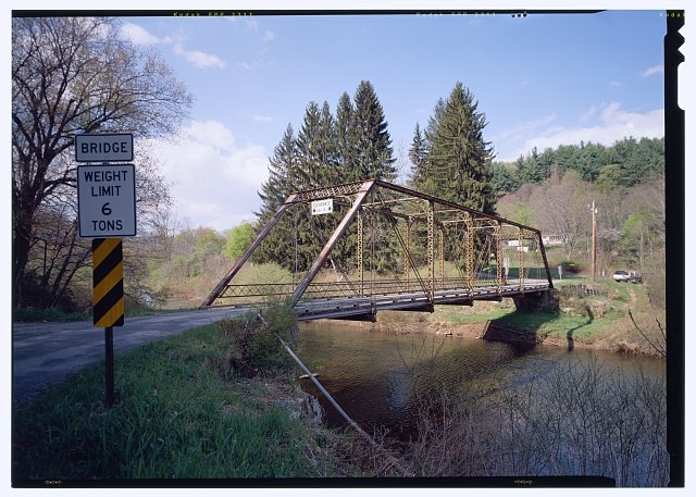 12. PERSPECTIVE LOOKING NE WITH SITE CONTEXT. - River...
