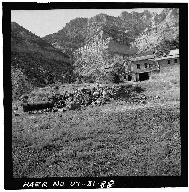 88. VIEW SHOWING RELATIONSHIP BETWEEN BATHHOUSE, AERIAL...