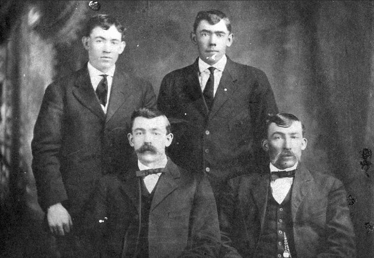 Henry, Luther, Richard & William Doss, 1902